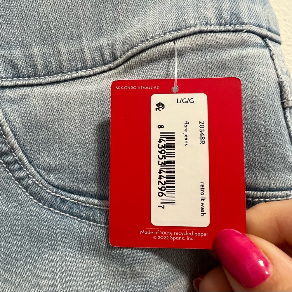 NEW NWT SPANX Flare Jean In Retro Light Wash - Picture 9 of 12